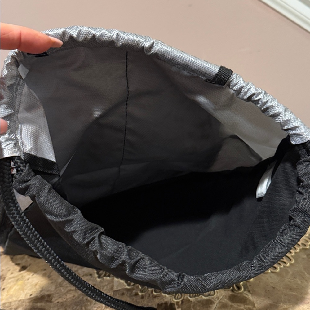 Adidas Black/Silver Drawstring Bag - image 8